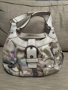 Coach Signature Buckle Hobo EUC